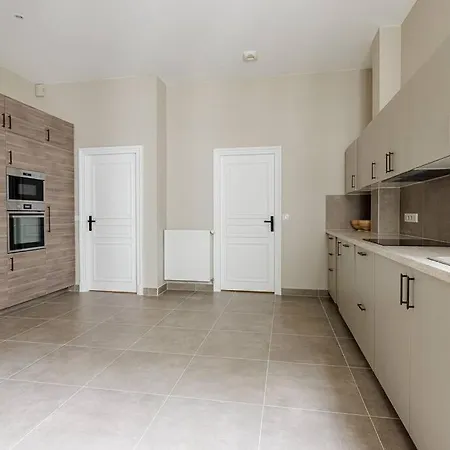 Appartement Luxe A La Francaise 